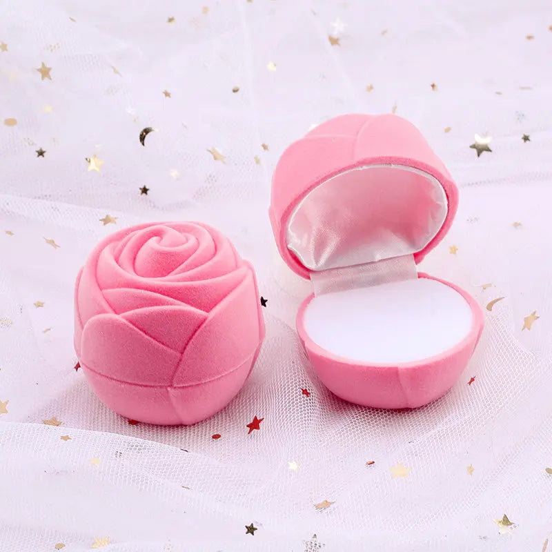 Velvet Ring Gift Box in Rose – velvet ring box