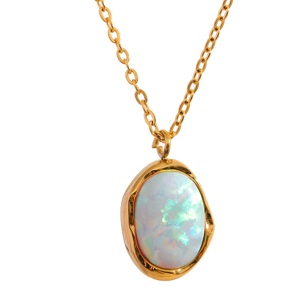 Opal Oval Pendant Necklace in Gold – opal pendant necklace