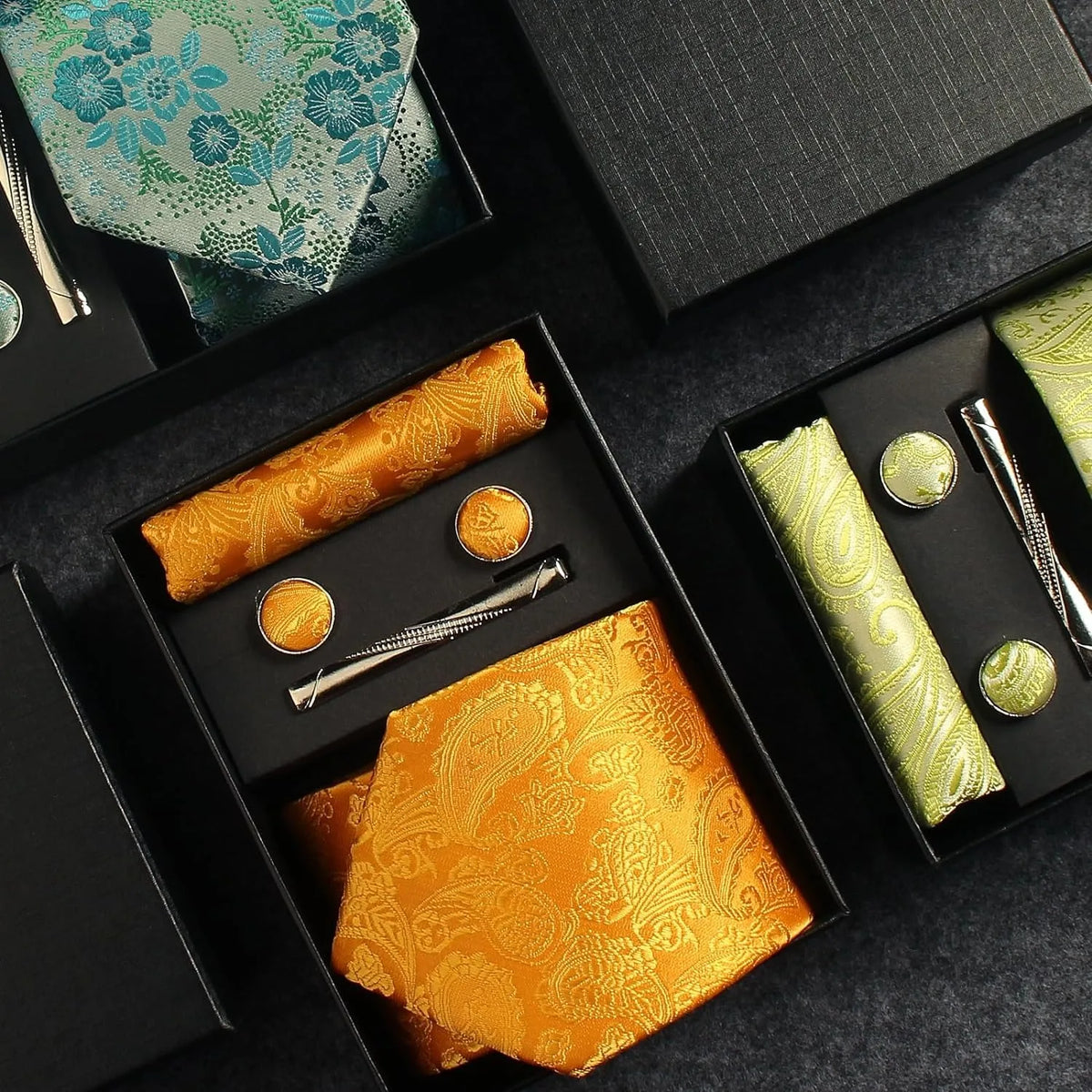 Silk Tie Gift Set: Tie, Pocket Square, Cufflinks & Tie Clip