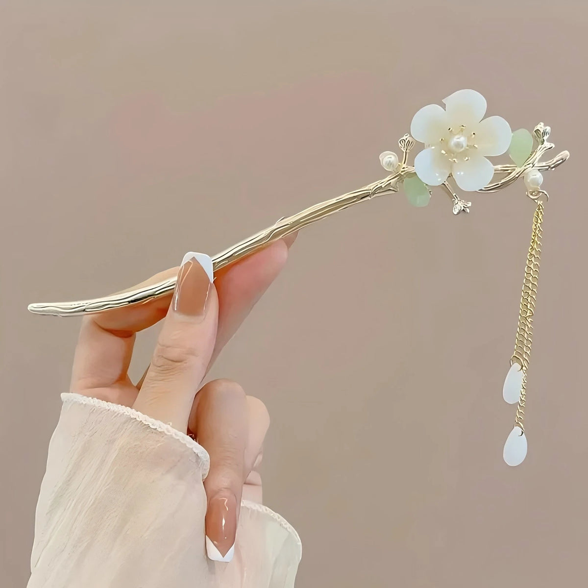 Tassel Hair Stick in Jade Blossom Tassel – Flower & Pearl Hair Accessory